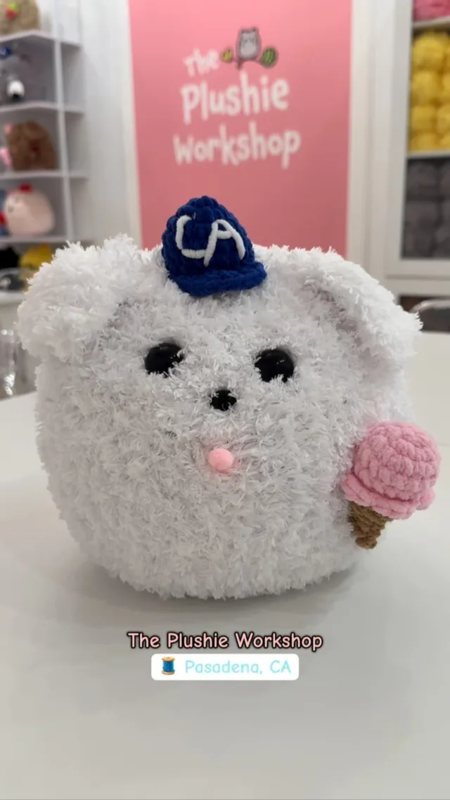 I got to make my first plushi at @theplushieworkshop in Old Pasadena! 🐶 

I made a “Dodger Dog” and it took almost 2 hours to complete🪡🧵 

This is a cute and fun experience for the kids or a date night!🍦 

#losangeles #goblues #plushie #pasadena #dodgers #la #crafts #plushielove #plushieworkshop #sgv #sangabrielvalley #letsgododgers #stuffedanimals #yarn #crochet